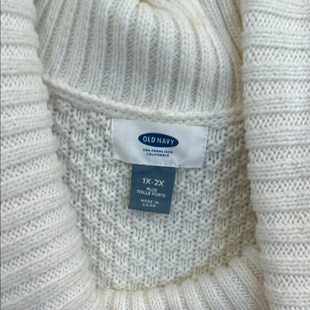Old Navy Cream Cable Knit Cowl Poncho Sweater, 1X/2X - Picture 3 of 8